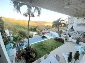 3 bedroom contemporary Mediterranean villa with ocean views